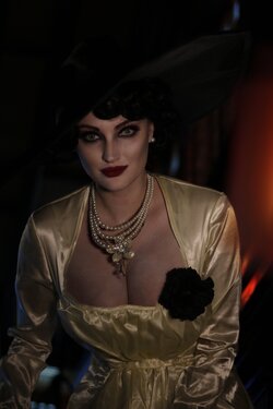 Anna Faith - Lady Dimitrescu