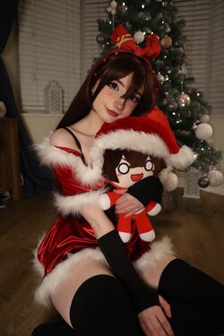 Ryn - Amber Christmas