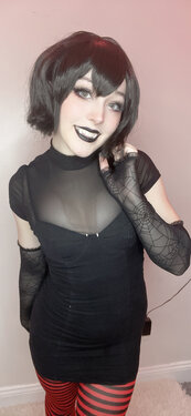 Meikasama - Mavis Dracula